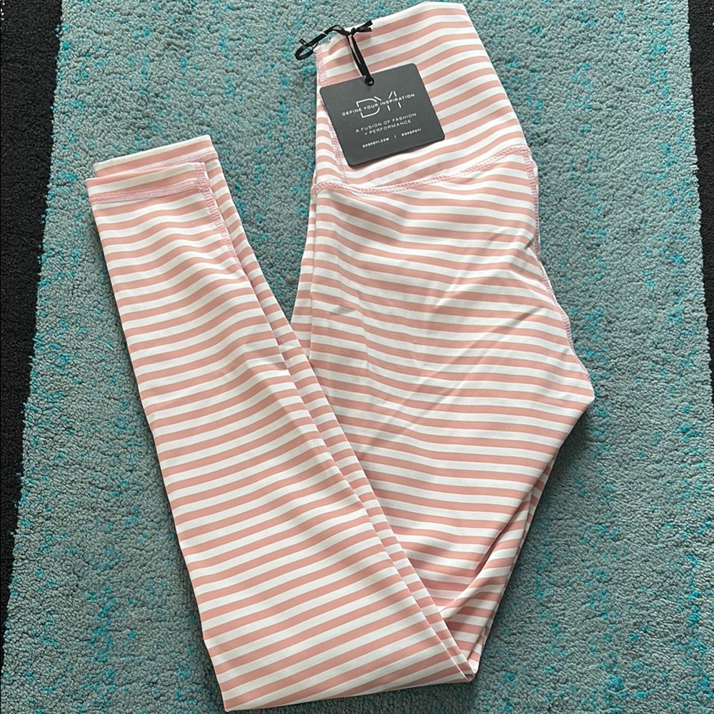 NWT DYI leggings